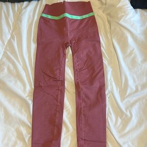 Fabletics High-waisted Sculptknit Cut out Back Legging Size M/8